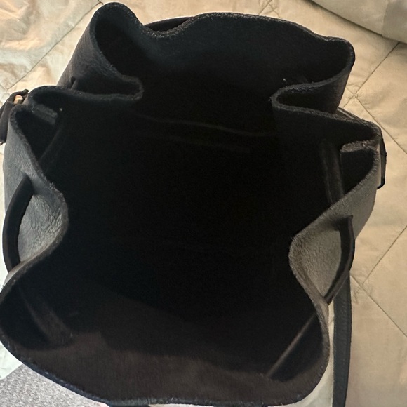 Portland bucket bag - Picture 3 of 5